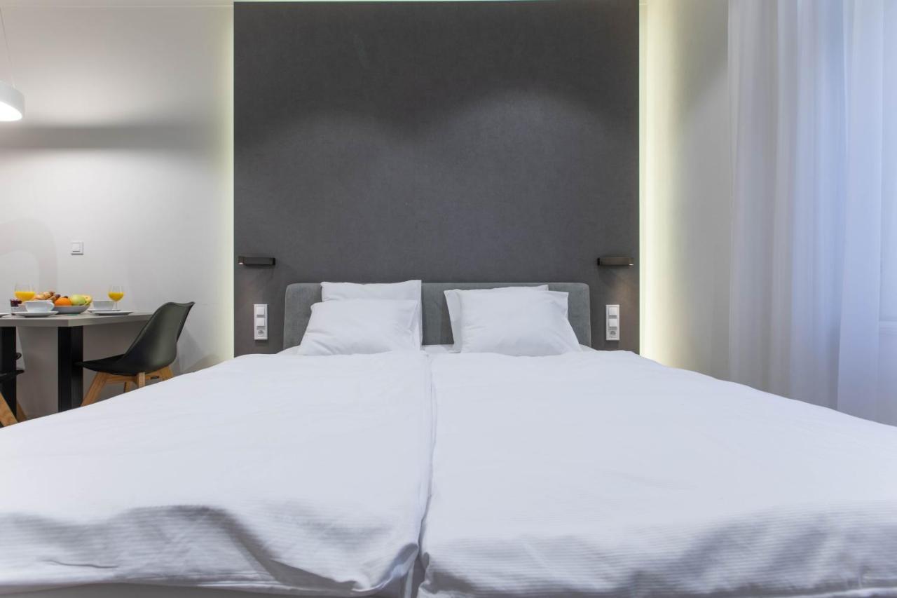 Lampi Aparthotel Praag Buitenkant foto