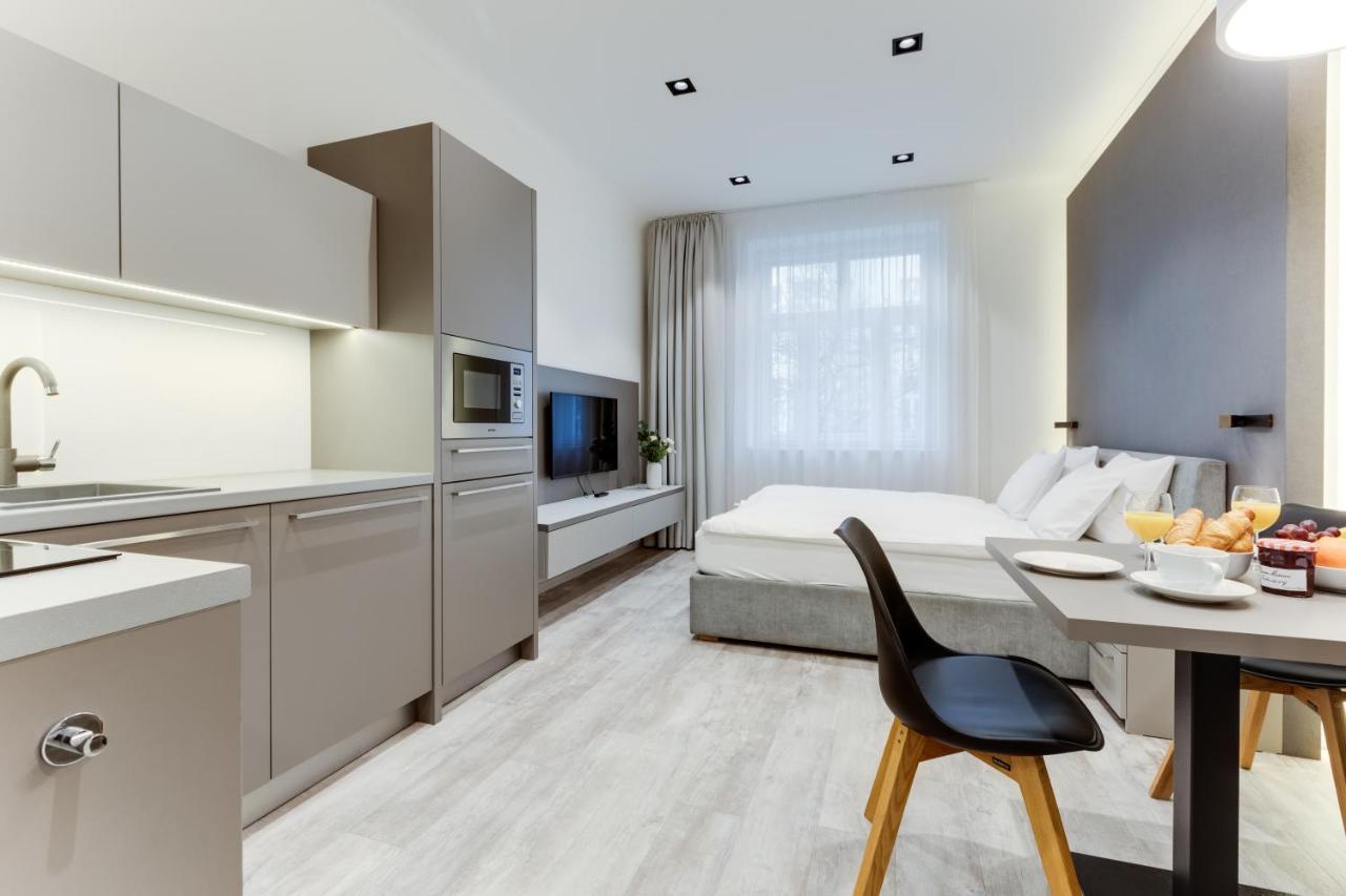Lampi Aparthotel Praag Buitenkant foto