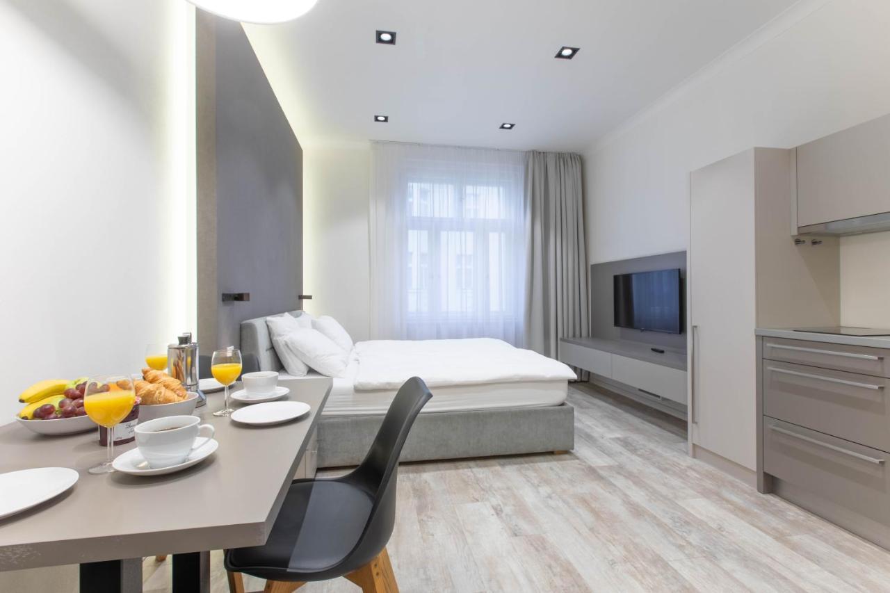 Lampi Aparthotel Praag Buitenkant foto