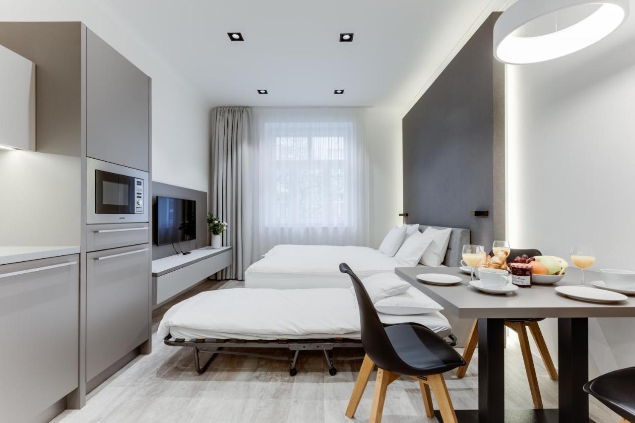 Lampi Aparthotel Praag Buitenkant foto