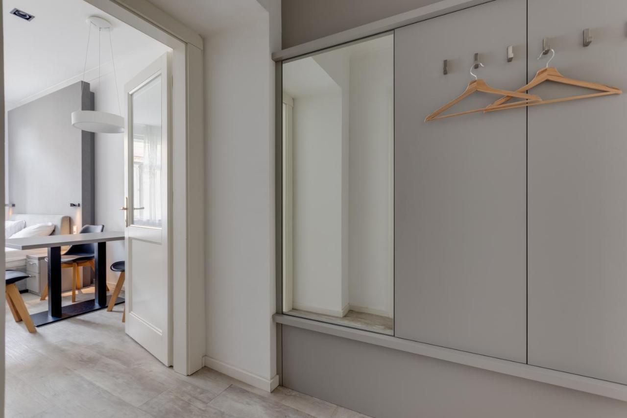 Lampi Aparthotel Praag Buitenkant foto